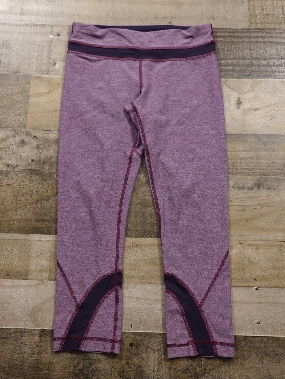 Lululemon Capri Leggings Women’s Size 6 Purple 22” Crop Running Yoga